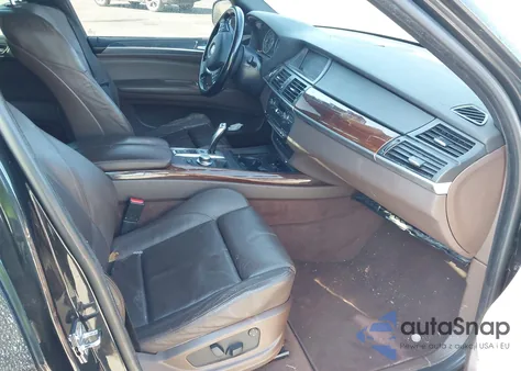 2009 BMW X5 xDrive48I z USA, uszkodzony, nr VIN 5UXFE83569L170391